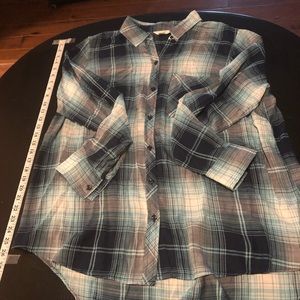 Plaid button up shirt #26 ⭐️ (⭐️=3 for $15)